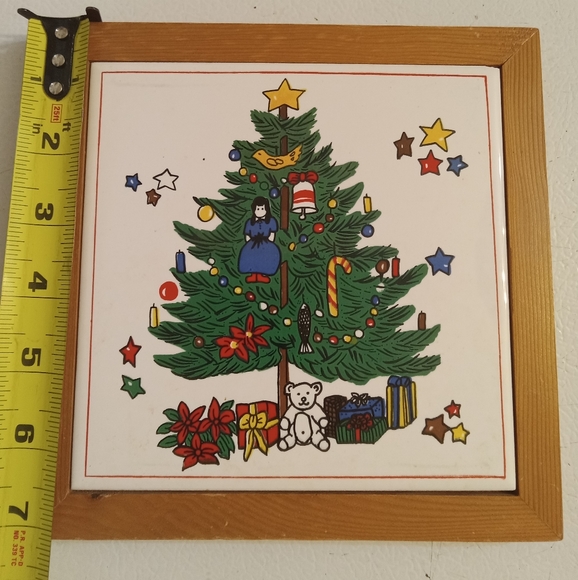 Wood  Framed Christmas Tree on Tile  7" sq - Picture 2 of 3